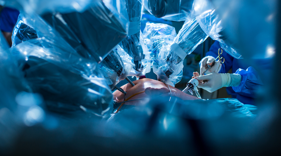 Robotic Surgery Versus Traditional Laparoscopy