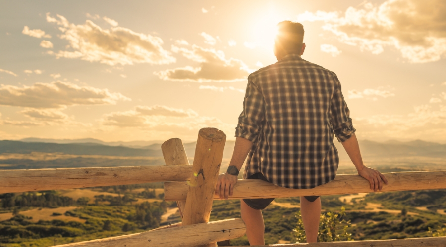 Summer Mental Health Reflections: Embracing Seasonal Opportunities on Your Bariatric Journey